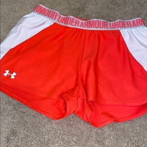 UNDER ARMOUR SHORTS